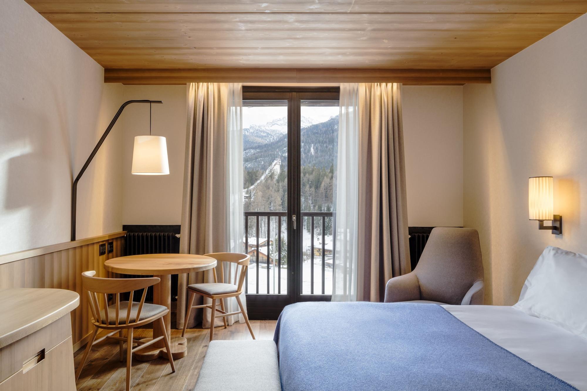 Faloria Mountain Spa Resort Кортина д'Ампецо Екстериор снимка