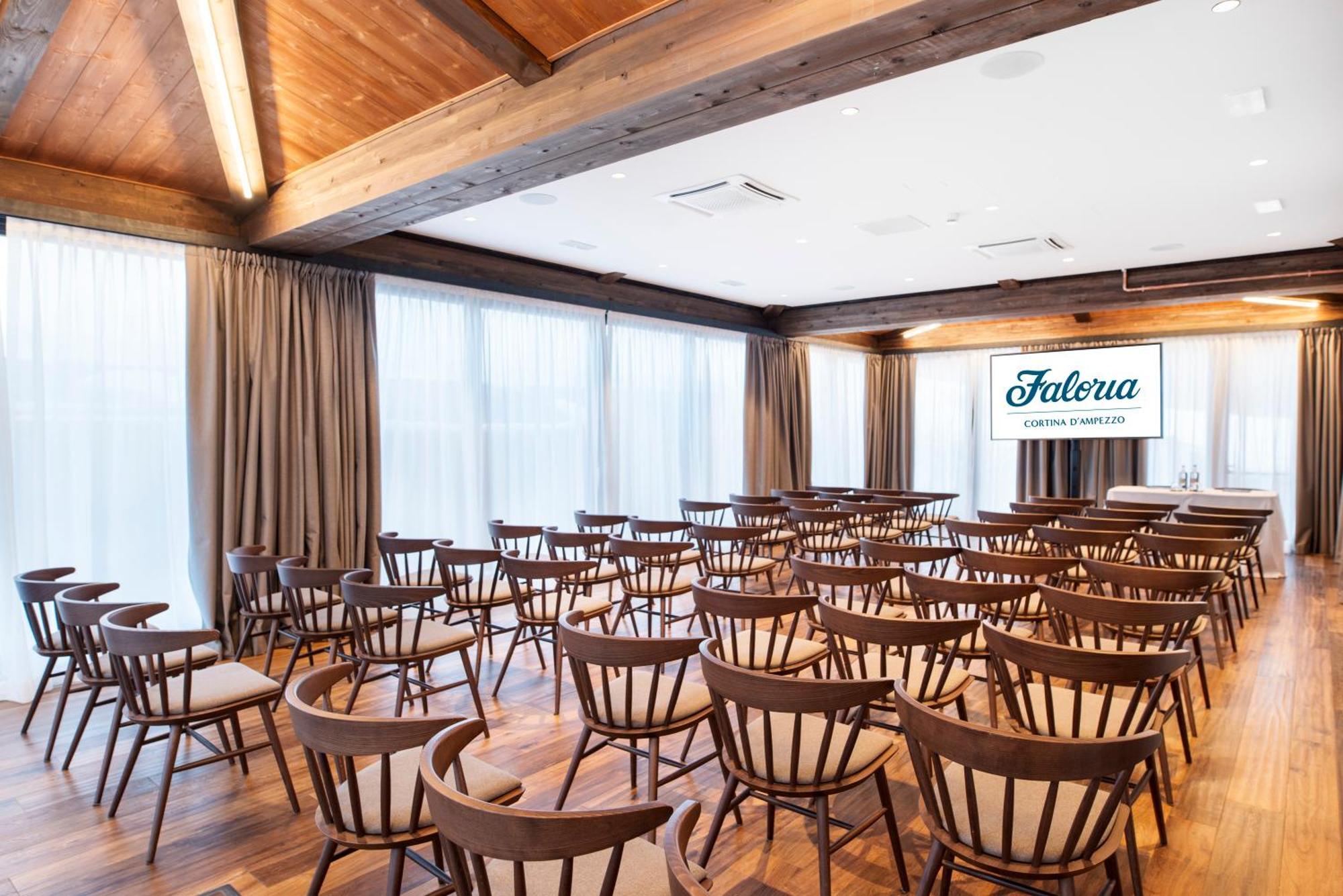 Faloria Mountain Spa Resort Кортина д'Ампецо Екстериор снимка